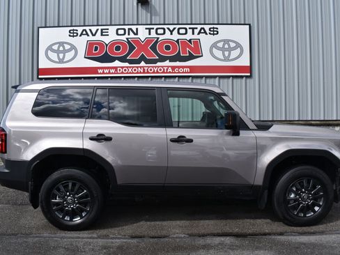 Used 2024 Toyota Land Cruiser 1958 image 8