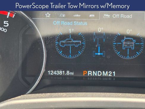 Used 2017 Ford F250 Lariat w/ Lariat Value Package AWD/4WD image 12