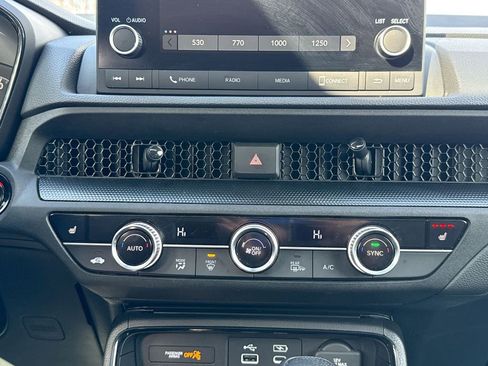 Used 2023 Honda CR-V EX image 17