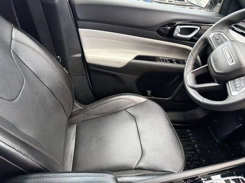 Used 2023 Jeep Compass Limited AWD/4WD image 13