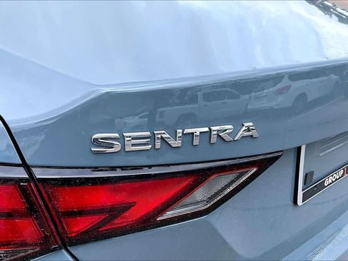 Used 2025 Nissan Sentra SV FWD image 29