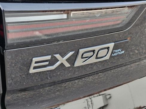 New 2025 Volvo EX90 Ultra w/ Protection Package Premier AWD/4WD image 16