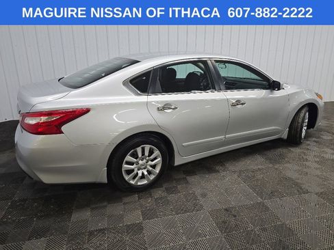 Used 2016 Nissan Altima 2.5 S w/ Power Driver Seat Package FWD image 3