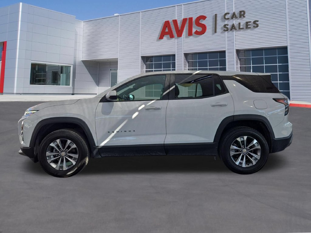 Used 2026 Chevrolet Equinox LT FWD image 8