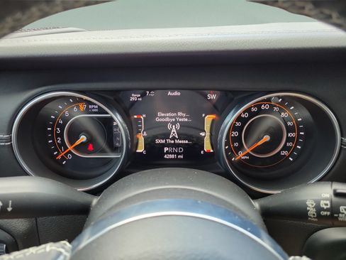 Used 2018 Jeep Wrangler Unlimited Sahara w/ Quick Order Package 24M Moab AWD/4WD image 28