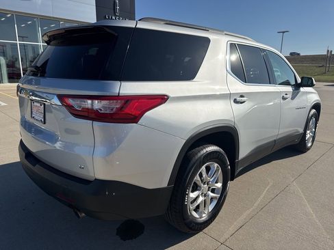 Used 2021 Chevrolet Traverse LT image 30