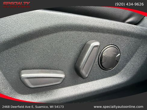 Used 2021 Ford Edge SEL image 38