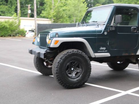 Used 2006 Jeep Wrangler X w/ Tire & Wheel Group (Ecco) AWD/4WD image 27