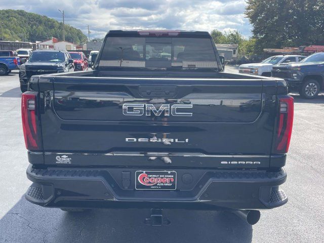 Used 2026 GMC Sierra 2500 Denali Ultimate AWD/4WD image 3