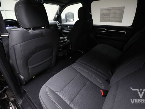New 2026 RAM 1500 Big Horn AWD/4WD image 9