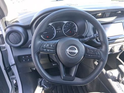 Used 2024 Nissan Kicks S image 17