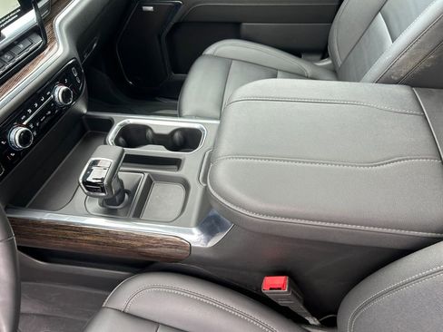 Used 2024 GMC Sierra 1500 Elevation w/ Elevation Premium Package AWD/4WD image 18