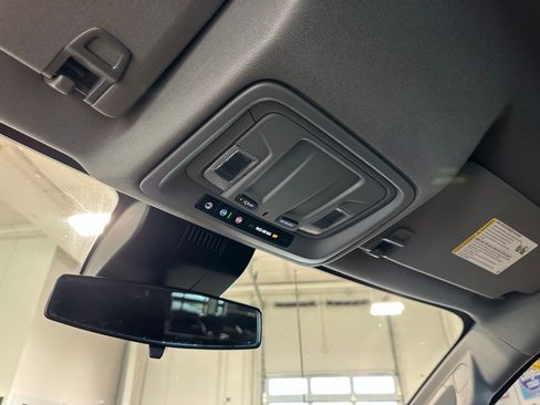 Used 2024 Chevrolet Silverado 1500 Custom Trail Boss image 28