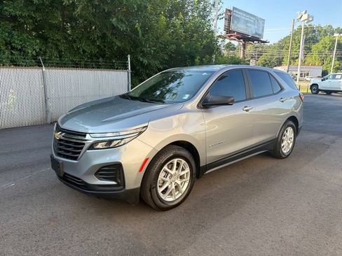 Used 2023 Chevrolet Equinox LS FWD image 1