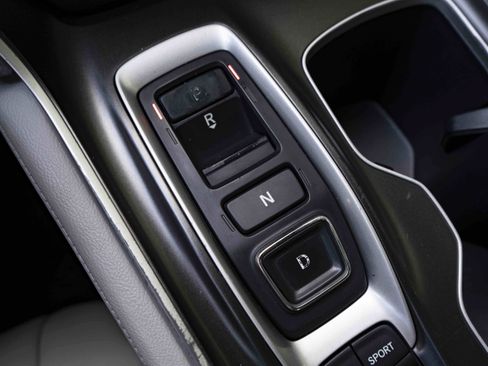 Used 2019 Honda Accord Touring image 29