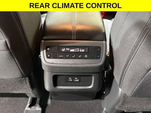 Used 2025 Nissan Pathfinder SV AWD/4WD image 5