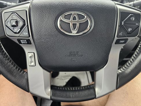 Used 2017 Toyota 4Runner SR5 image 10