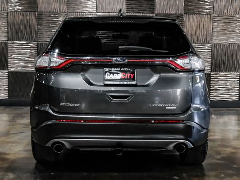 Used 2017 Ford Edge Titanium w/ Equipment Group 301A FWD image 15