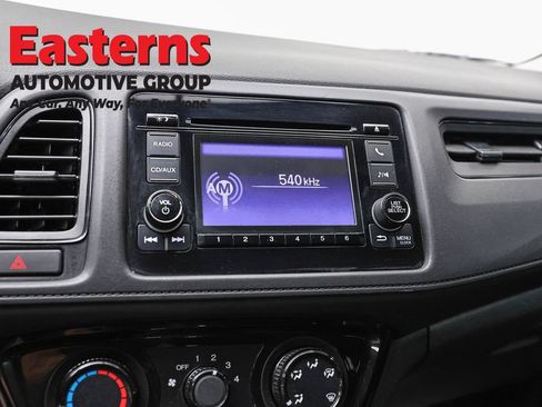 Used 2016 Honda HR-V LX image 17
