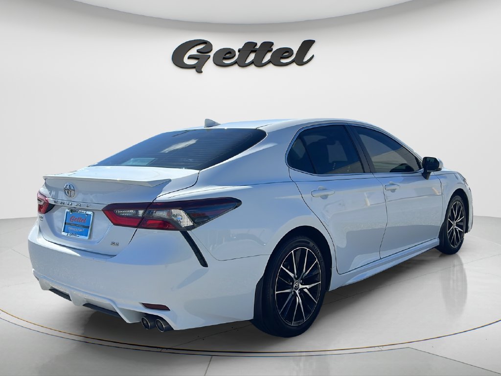 Used 2023 Toyota Camry SE FWD image 12