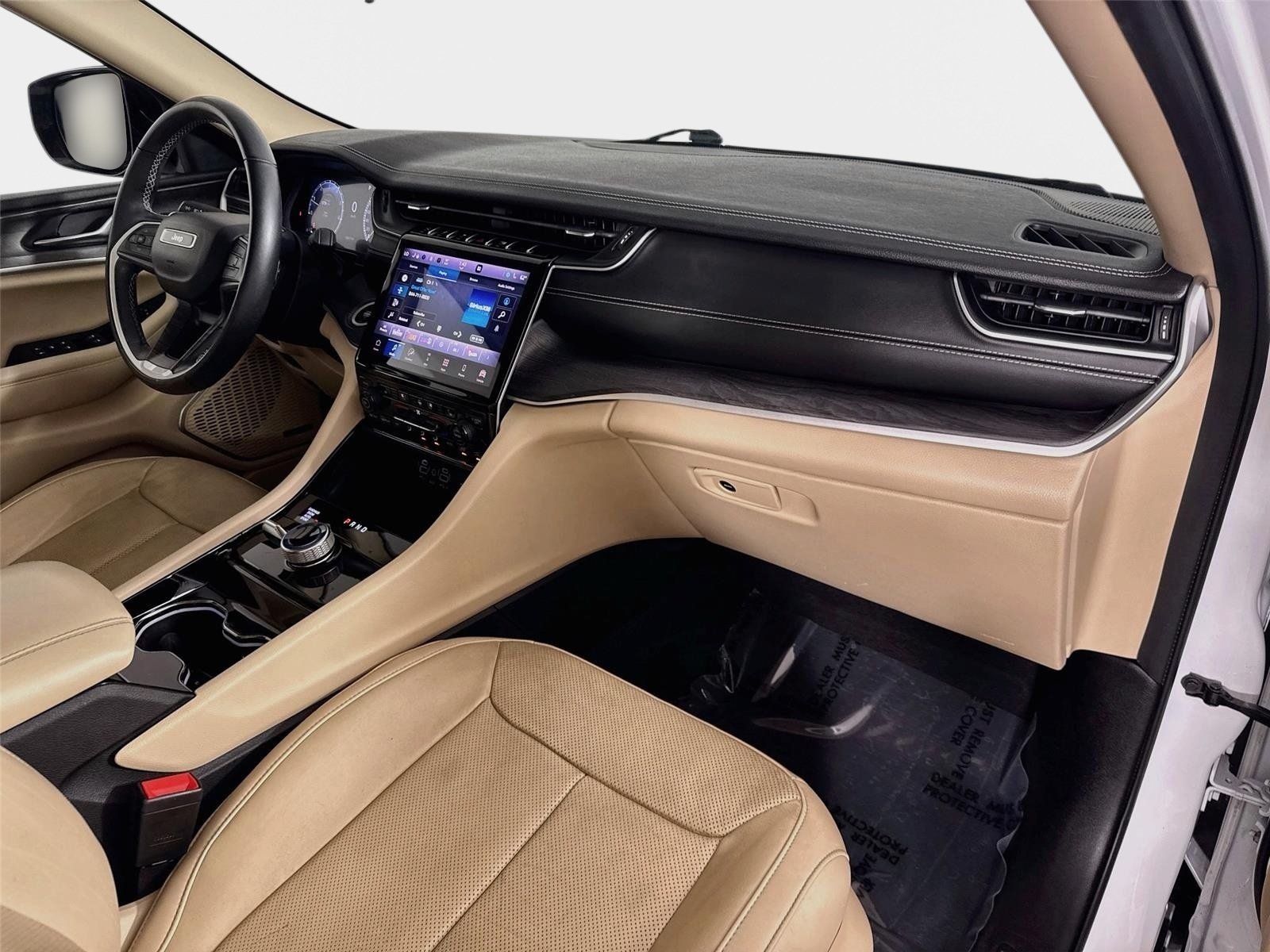 Used 2022 Jeep Grand Cherokee L Limited w/ Luxury Tech Group II AWD/4WD image 33