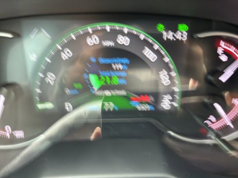 Used 2025 Toyota RAV4 LE image 15