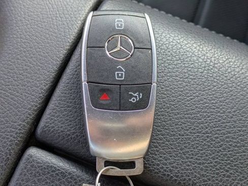 Used 2022 Mercedes-Benz GLE 450 4MATIC image 29