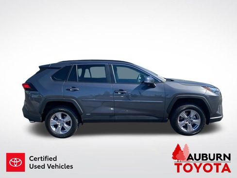 Certified 2024 Toyota RAV4 LE AWD/4WD image 9