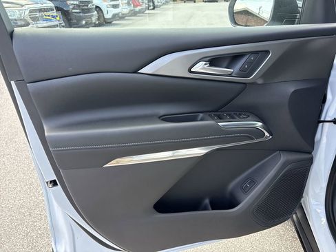 New 2026 Chevrolet Traverse LT image 23