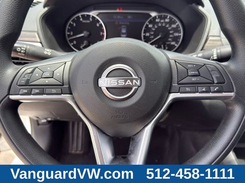 Used 2025 Nissan Altima 2.5 SV AWD/4WD image 18