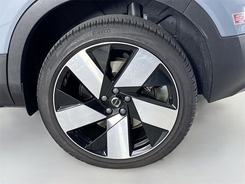 Certified 2023 Volvo C40 P8 Recharge Ultimate w/ Protection Package Premier image 33