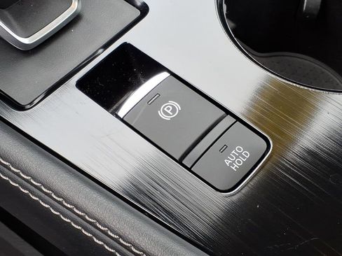 Certified 2023 Nissan Rogue SL w/ SL Premium Package image 19