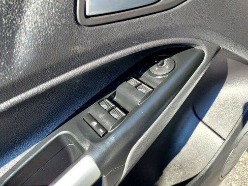 Used 2017 Ford Transit Connect XLT image 19