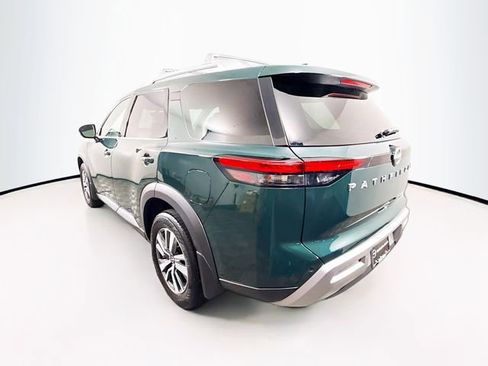 Certified 2023 Nissan Pathfinder SL w/ Lighting Package (N92) image 6
