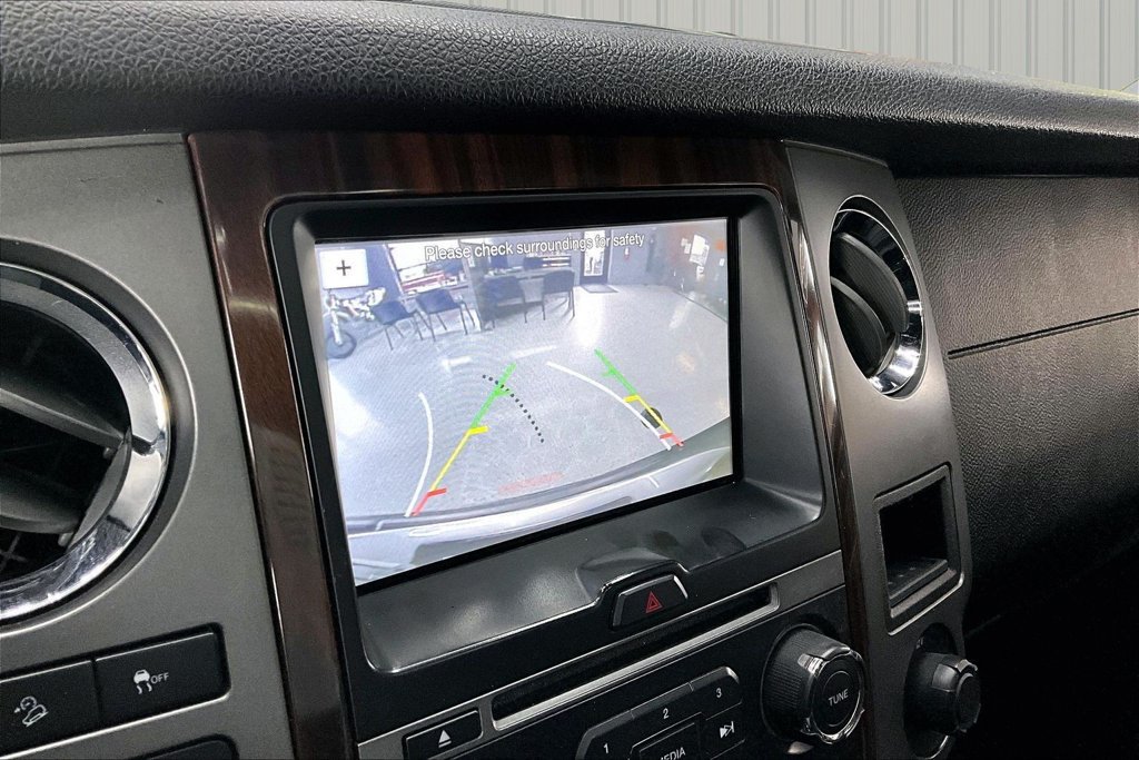 Used 2017 Ford Expedition EL Platinum AWD/4WD image 14