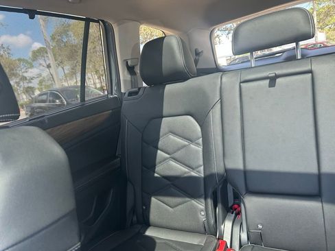 New 2026 Volkswagen Atlas SE FWD image 12