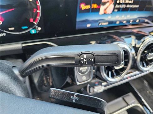 Used 2026 Mercedes-Benz GLA 250 image 12