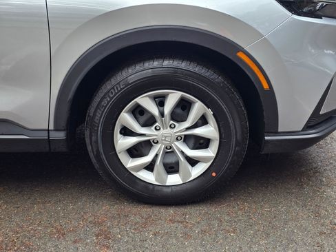 Certified 2025 Honda CR-V LX image 9