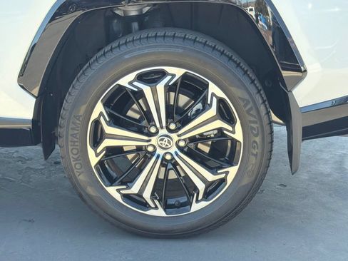 Certified 2024 Toyota RAV4 XSE w/ Weather Package AWD/4WD image 18
