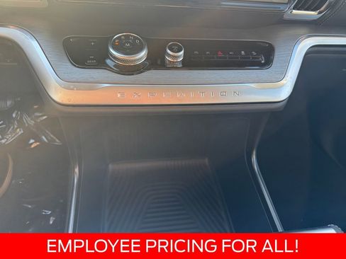 New 2026 Ford Expedition Platinum w/ Driver's Package AWD/4WD image 23