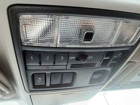 Used 2018 Toyota 4Runner Limited RWD image 34