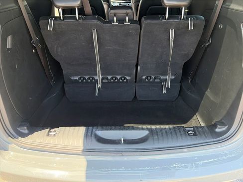 Used 2025 Chrysler Pacifica Select FWD image 28