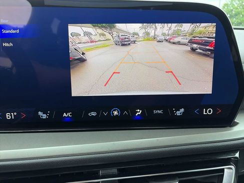 Used 2025 Chevrolet Traverse LT w/ LPO, Cargo Package image 23