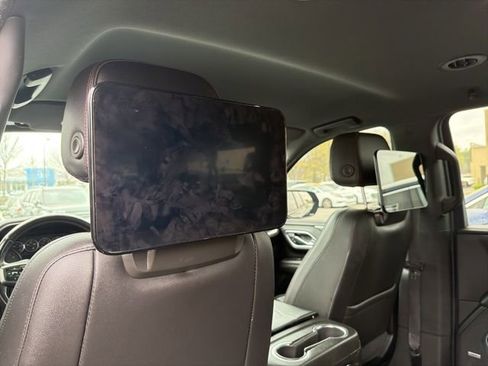 Used 2021 Chevrolet Suburban RST w/ Luxury Package image 24