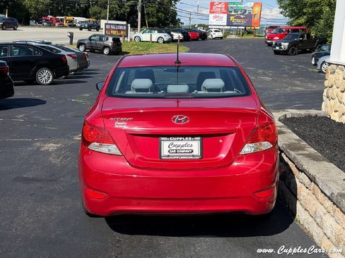 Used 2013 Hyundai Accent GLS FWD image 8