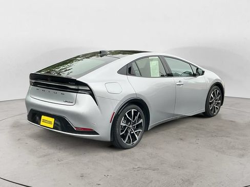 Certified 2024 Toyota Prius Prime Premium FWD image 5