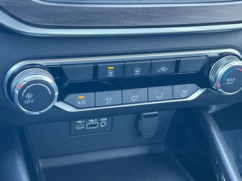 Used 2024 Nissan Altima 2.5 SV image 21