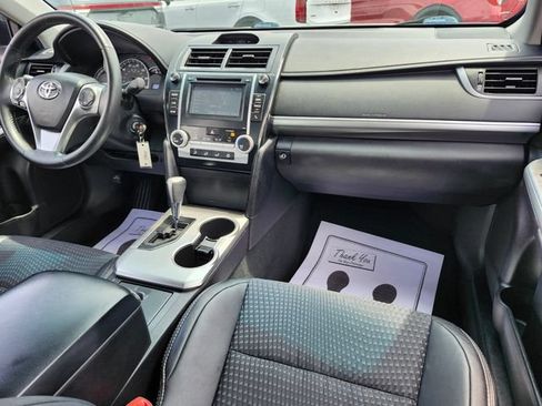 Used 2014 Toyota Camry SE w/ Fleet Convenience Package FWD image 16