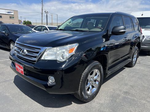 Used 2011 Lexus GX 460 w/ Convenience Pkg AWD/4WD image 2