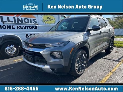 Used 2023 Chevrolet TrailBlazer LT FWD image 1
